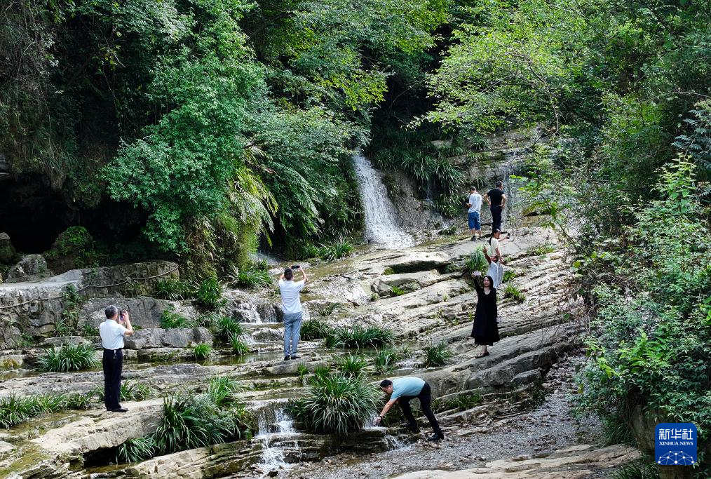 湖北宜昌：暑期“清凉消费”点燃文旅“热经济”