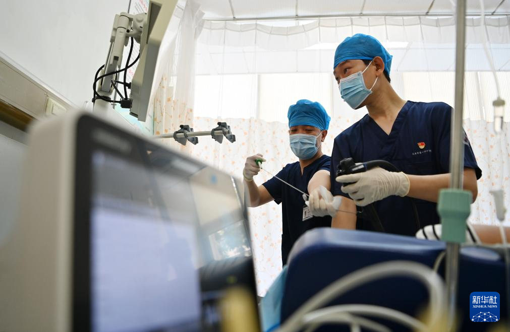 医生夫妻 “医”路同行 医生夫妻 “医”路同行