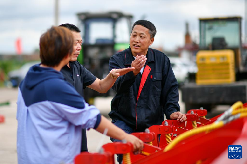 我叫建国——“60 后”农机研发者的黑土地情结