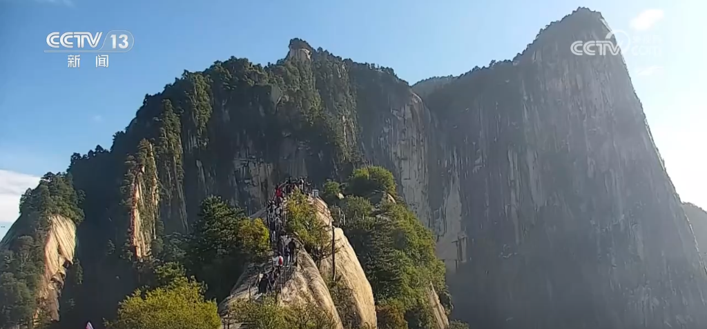 假期旅游市场热度攀升 各地特色“文旅大餐”激发消费热情