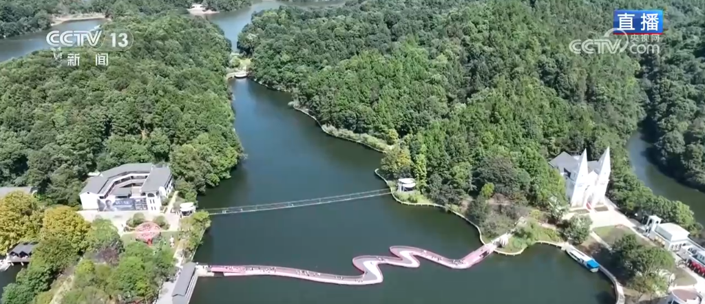 打卡秋季仙女湖 “非遗+景观”让周末游多姿多彩