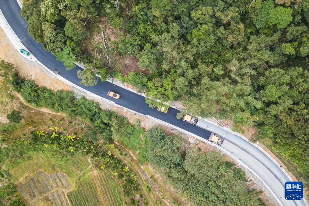 海南：环热带雨林国家公园旅游公路建设有序推进