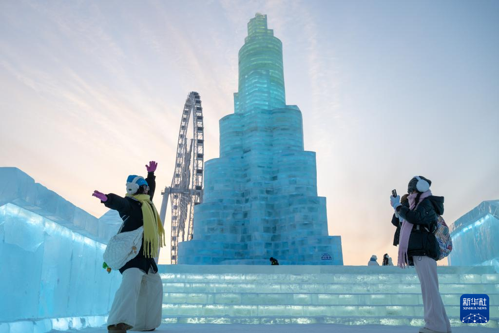 一年一度！哈尔滨国际冰雪节点燃冬日欢腾