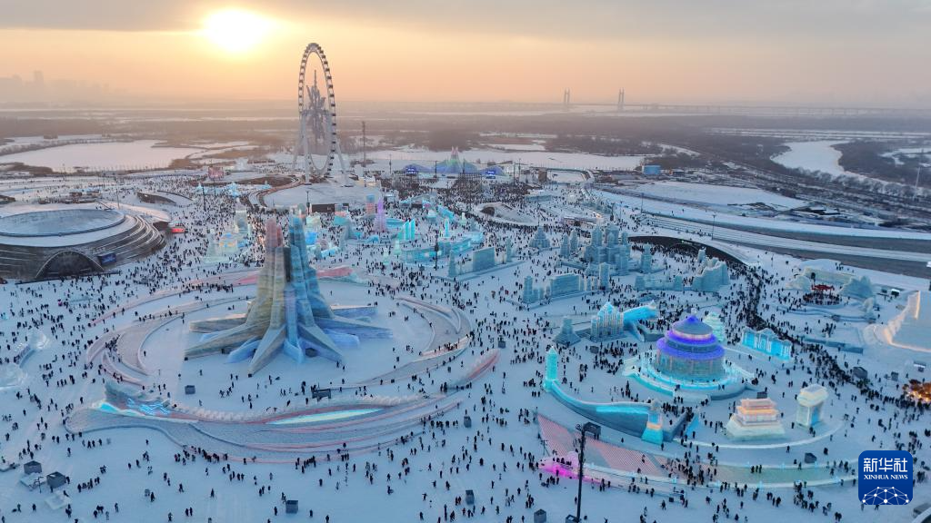 天空之眼瞰祖国——“热”雪！“燃”冬！ 哈尔滨再迎冰雪“高光时刻”