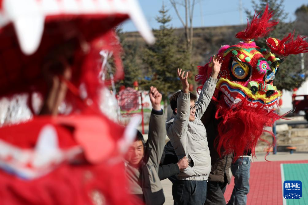 新春走基层丨“和美乡村”元古堆:红火的日子 幸福的味道