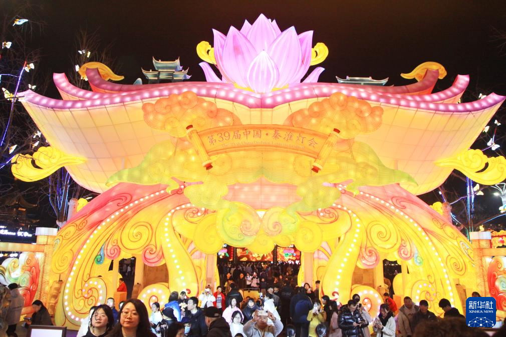 张灯结彩迎新春