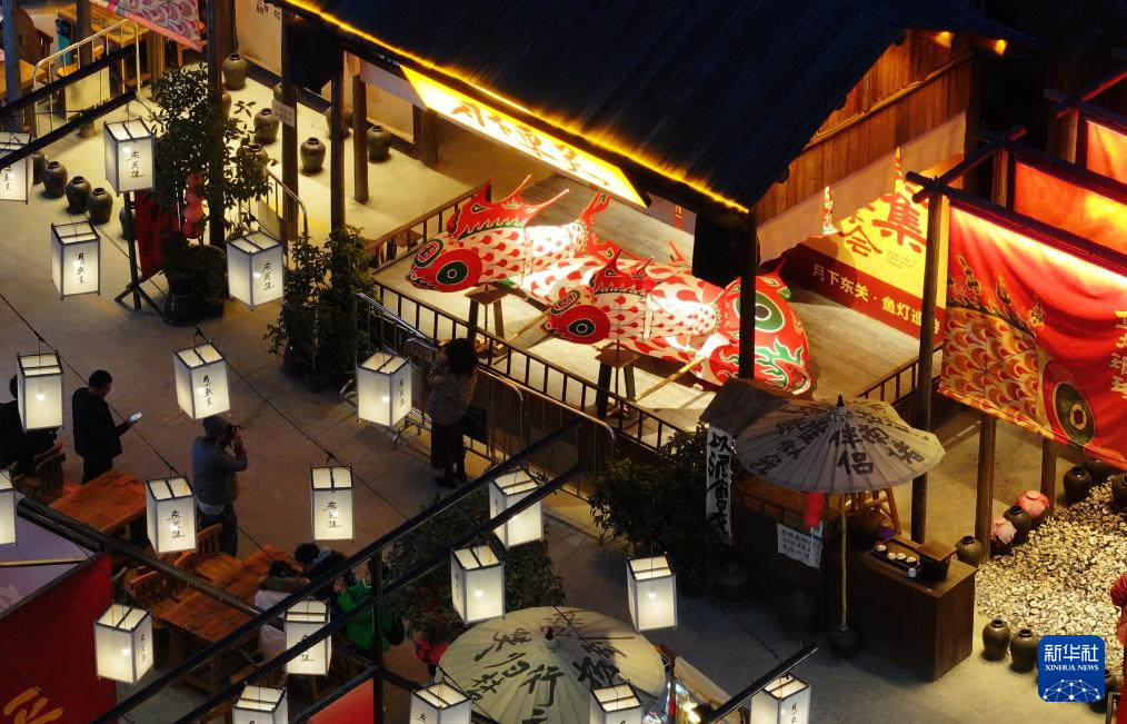 张灯结彩迎新春