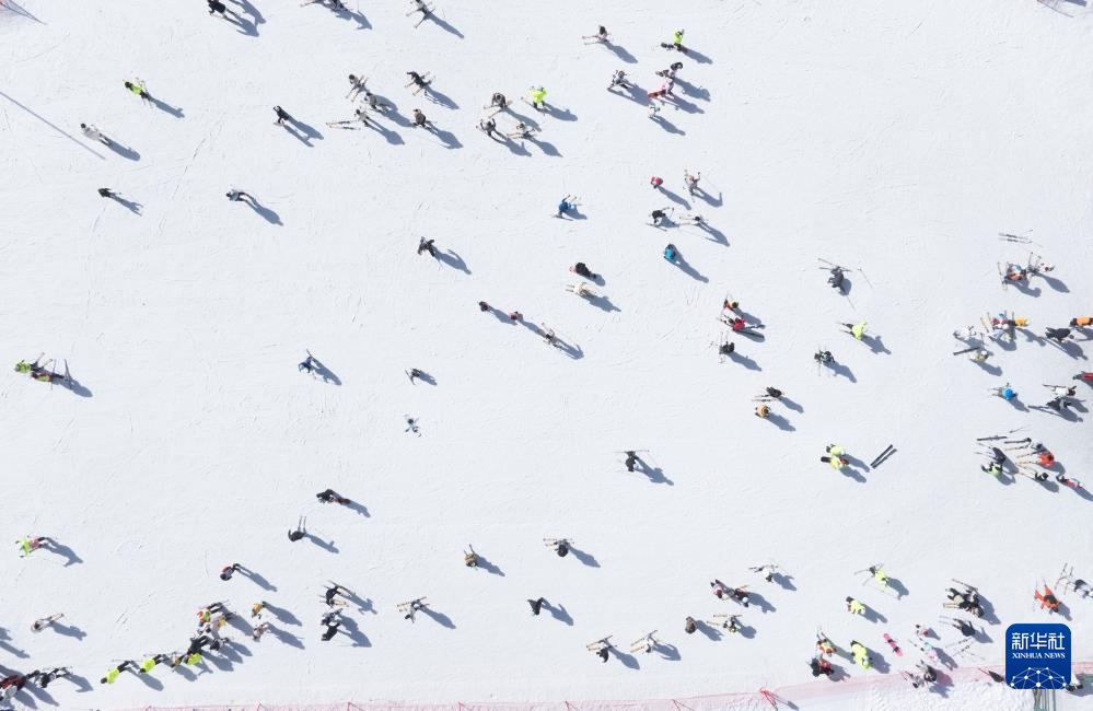 天空之眼瞰祖国——四川冰雪热 畅耍享冬趣