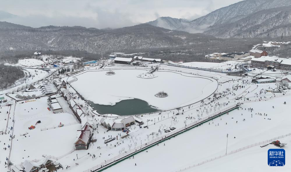 天空之眼瞰祖国——四川冰雪热 畅耍享冬趣