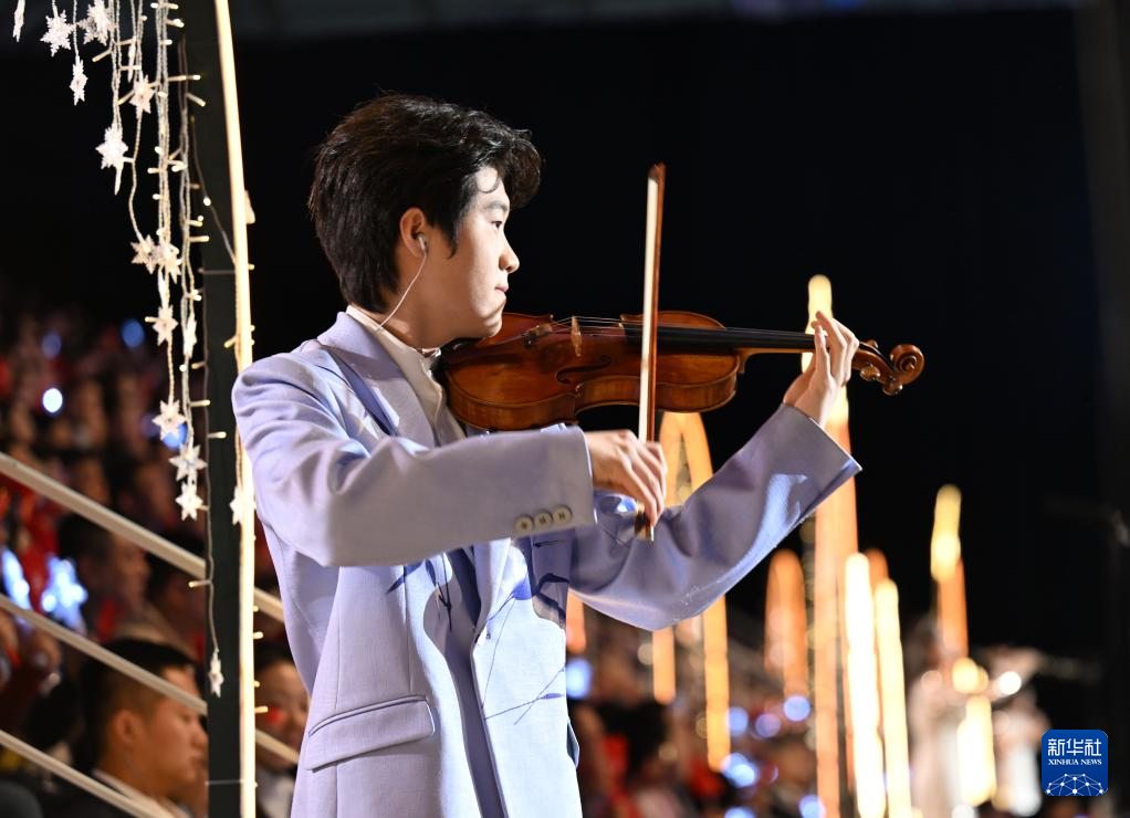 第九届亚冬会开幕式举行(二)