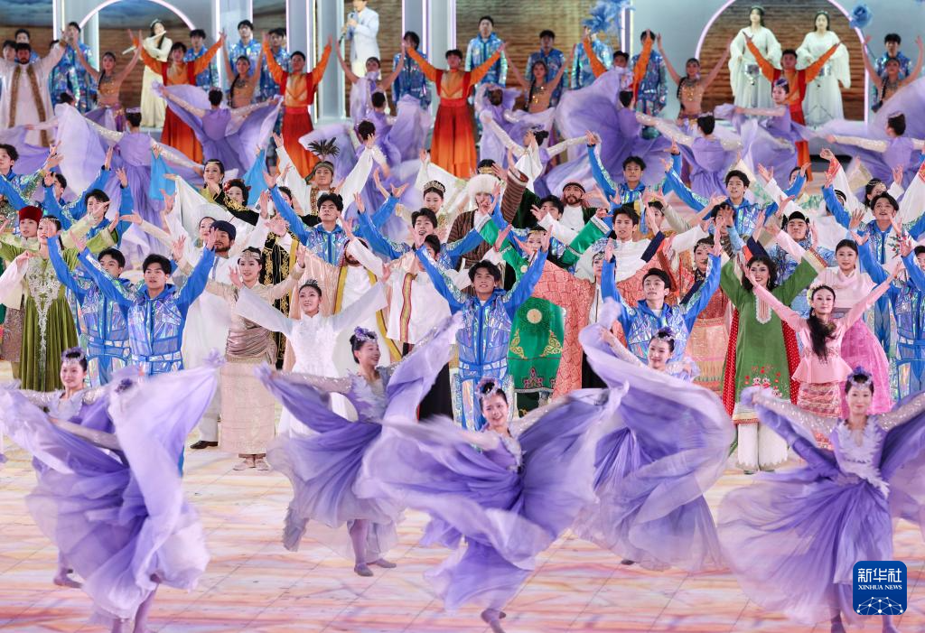 第九届亚冬会开幕式举行(二)