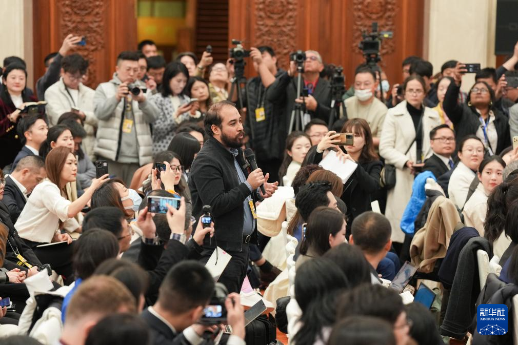 全国政协十四届三次会议举行新闻发布会