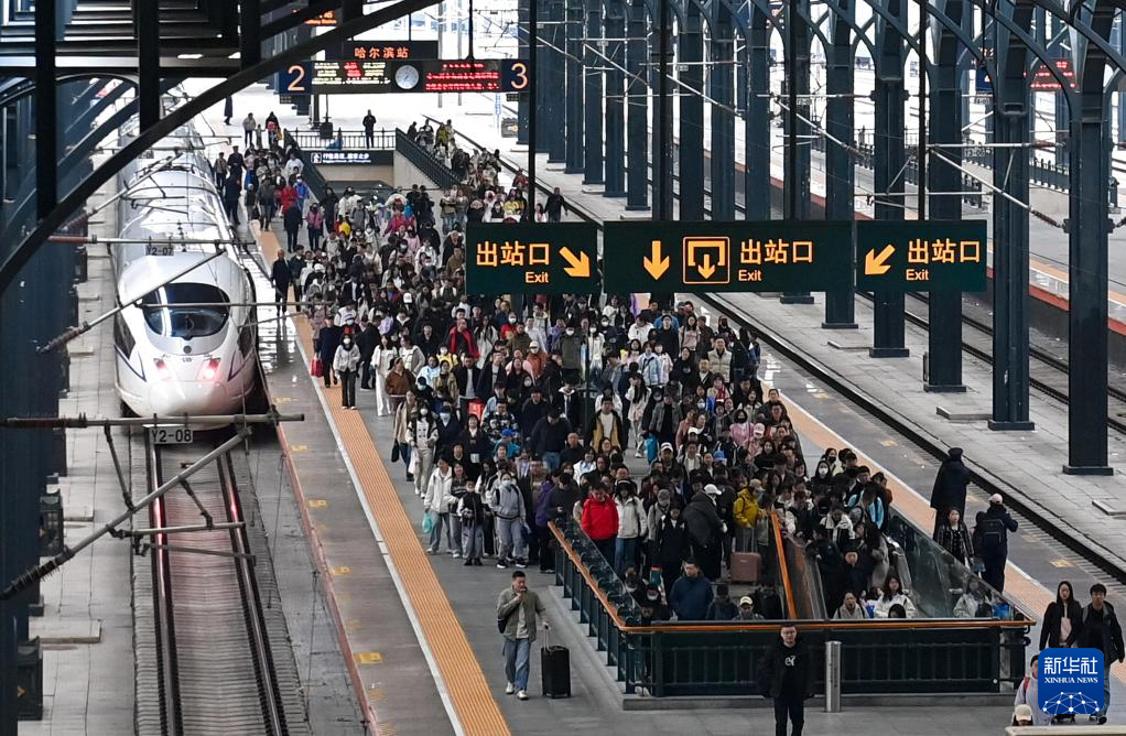 5月1日全国铁路预计发送旅客2250万人次