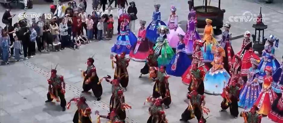 “五一”假期各地迎来出游热潮 文旅市场“欣欣向荣”活力足