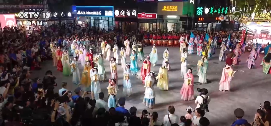 新场景解锁“留量”密码 “文化+旅游”催热“假日经济”