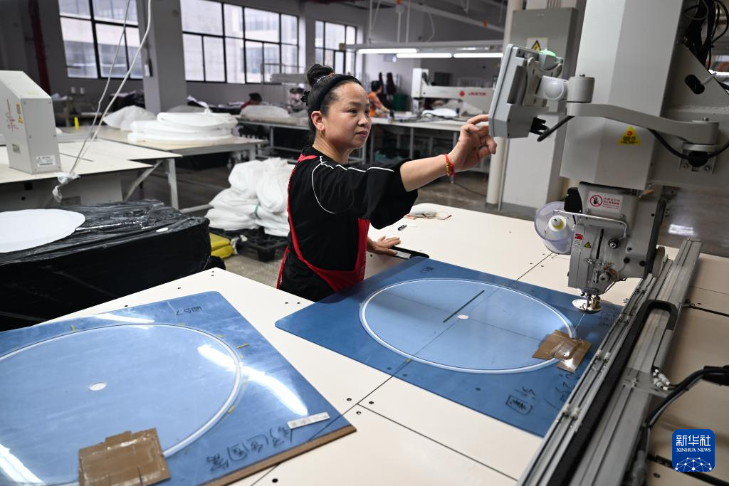 江苏启东：多举措助力民营企业高质量发展