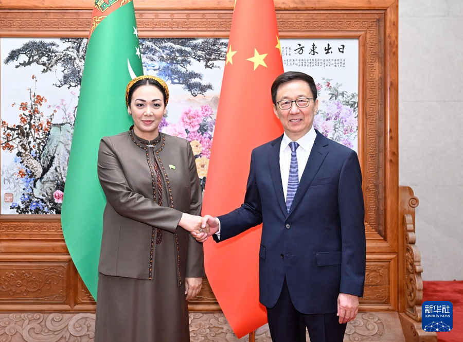 韩正会见土库曼斯坦议长古尔马诺娃