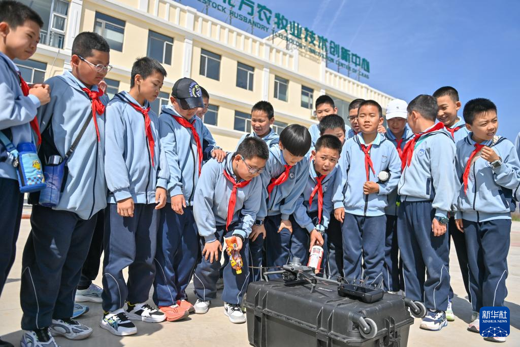 呼和浩特：多彩活动助力草原科普