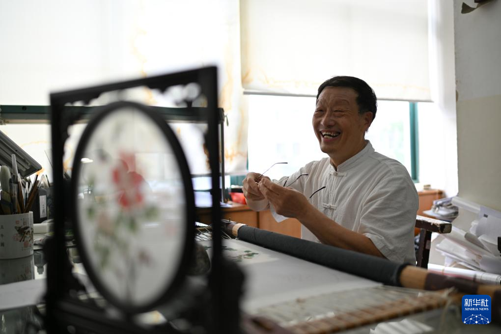 文化中国行丨东台发绣：一缕发丝映古今
