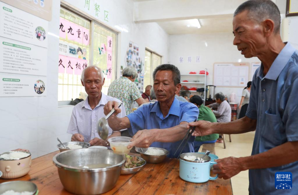 大山深处的“长者饭堂”