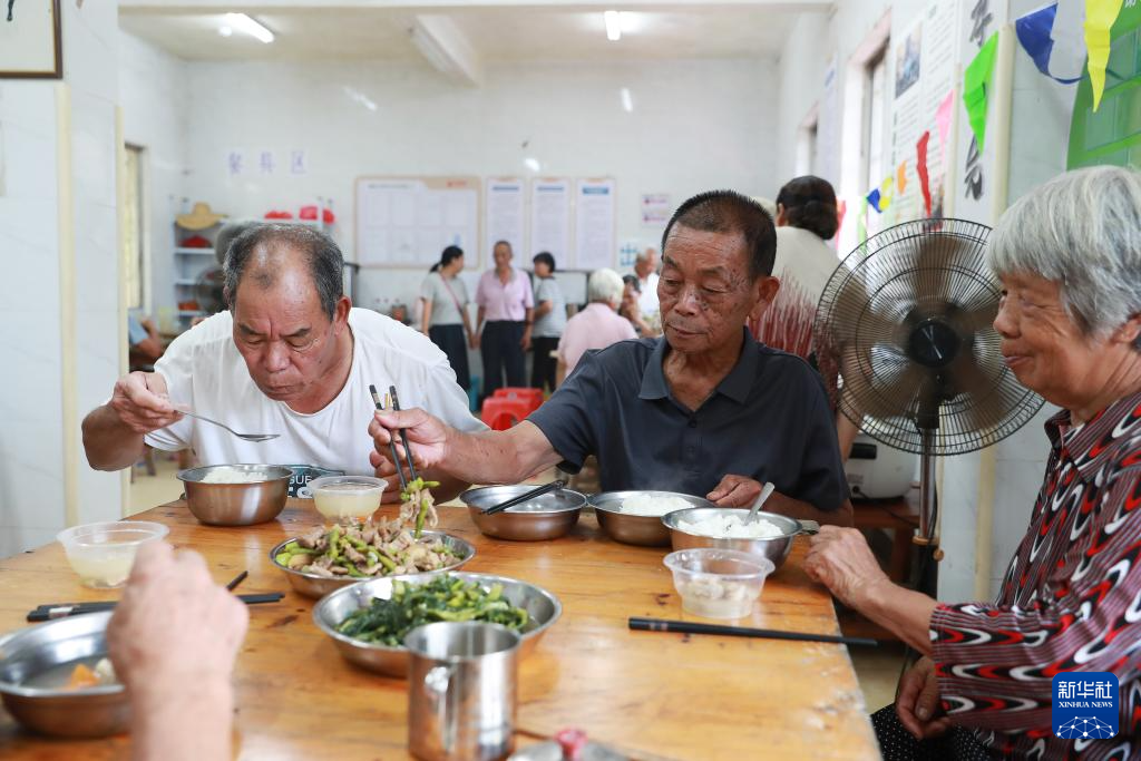 大山深处的“长者饭堂”