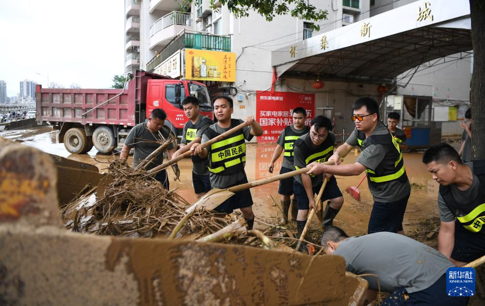 直击广东怀集洪水抢险救灾