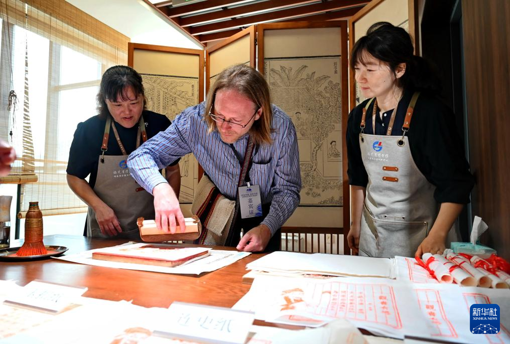 福建：中外图书馆员共话文化传承与图书馆可持续发展