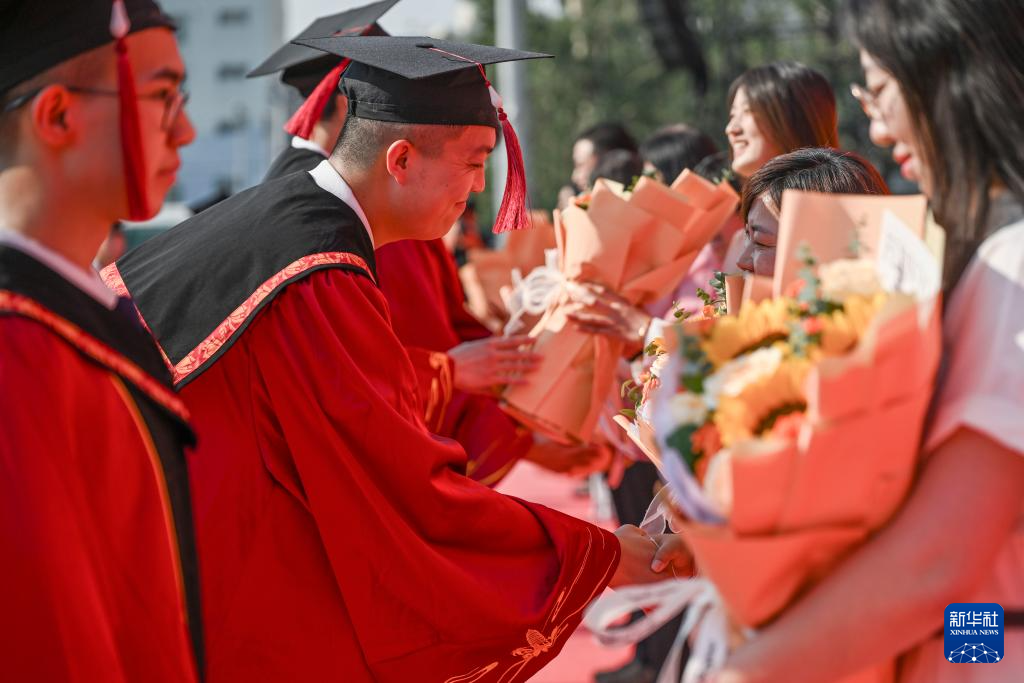 中国人民大学举办2025毕业日系列活动