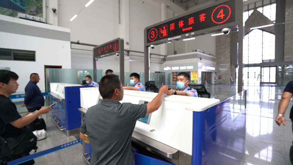 新华视点｜活力新经济：跨境贸易与消费新赛道