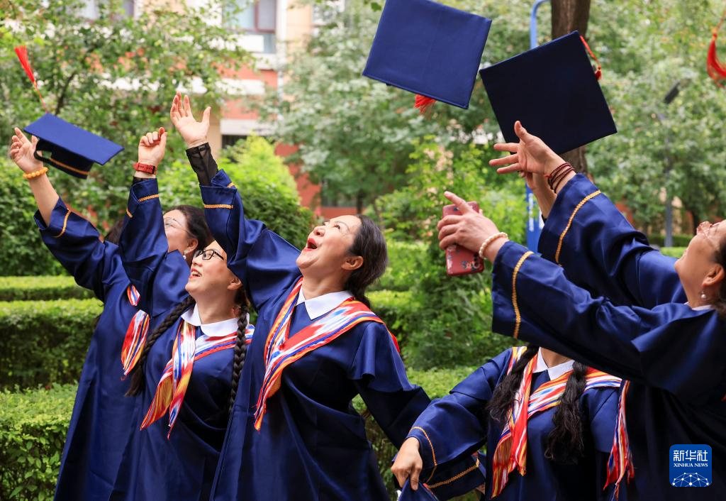 新疆：“银龄”学员迎来毕业季