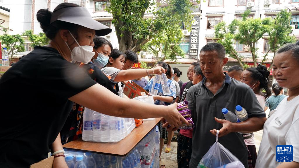 贵州榕江抢险救灾一线的共产党员