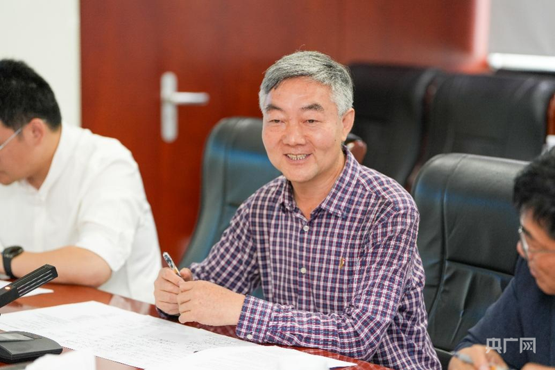 《沿着纬度听中国》：扫描中国肌理 治愈系地理人文纪录片创新表达