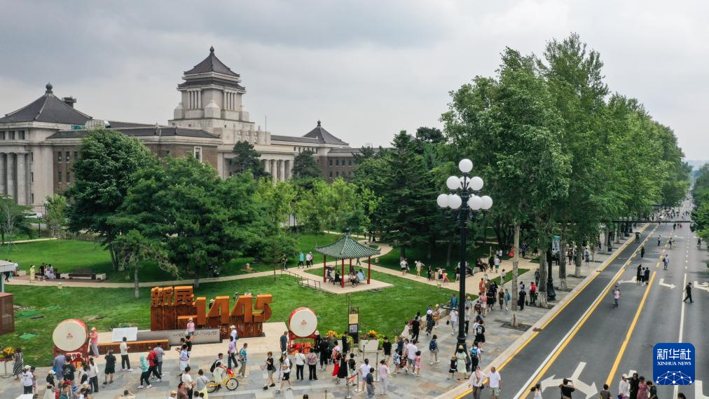 吉林首条中国历史文化名街——长春新民大街开街迎客