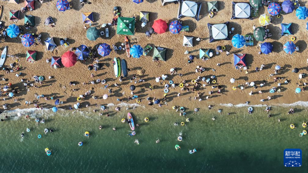 辽宁大连：海滨消暑