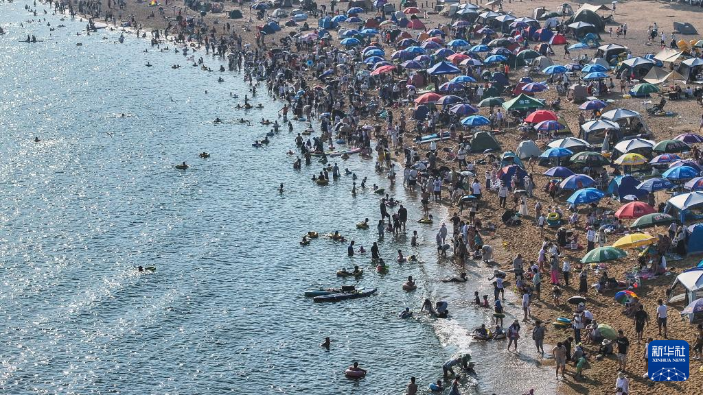 辽宁大连：海滨消暑