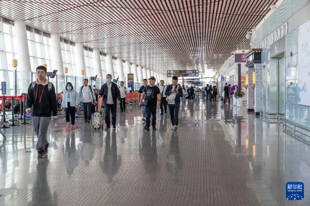 辉煌60载 魅力新西藏｜今年上半年西藏民航旅客吞吐量370万人次