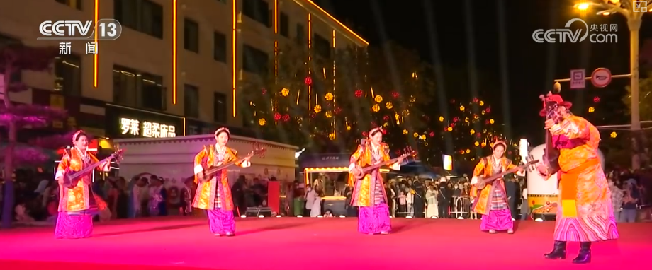 看演出、赏夜景、品美食……“夏日夜游”成新宠 “夜时光”点亮消费新活力
