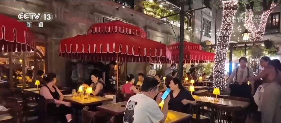 各地文旅市场“全面开花” 多重优惠多样体验助燃“夏日经济”