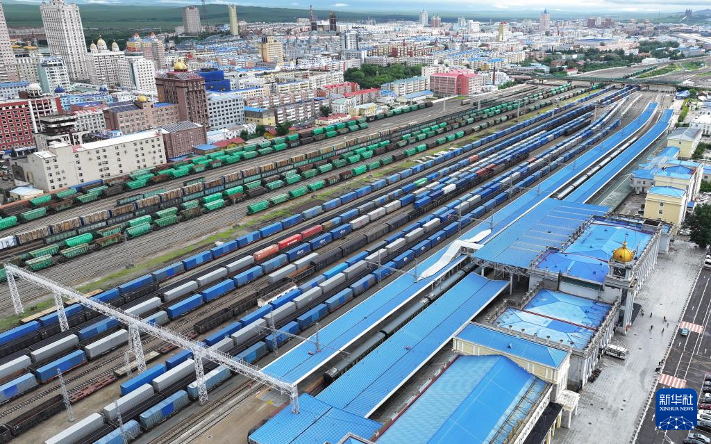 中欧班列东通道满洲里铁路口岸累计通行量突破30000列