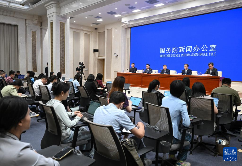 高质量完成“十四五”规划丨推进税收改革发展 提升治理体系效能——国新办发布会聚焦我国“十四五”时期税务高质量发展成就