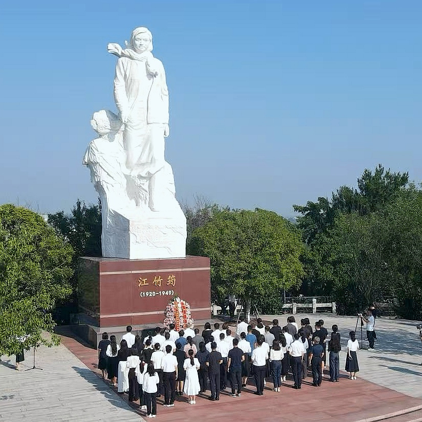 “山河映忠魂”全国英烈讲解员大赛第三场复赛在四川自贡举行