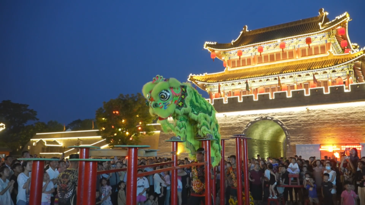 “烟火气”交织“文化味” 夜经济玩出新风格