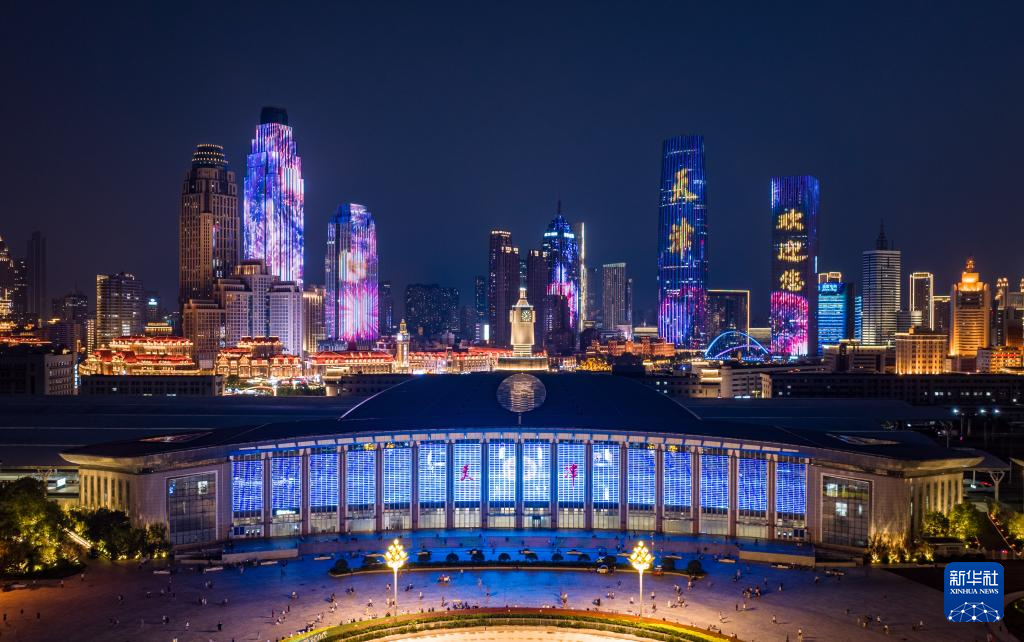 飞阅中国｜津彩夜空 光耀海河