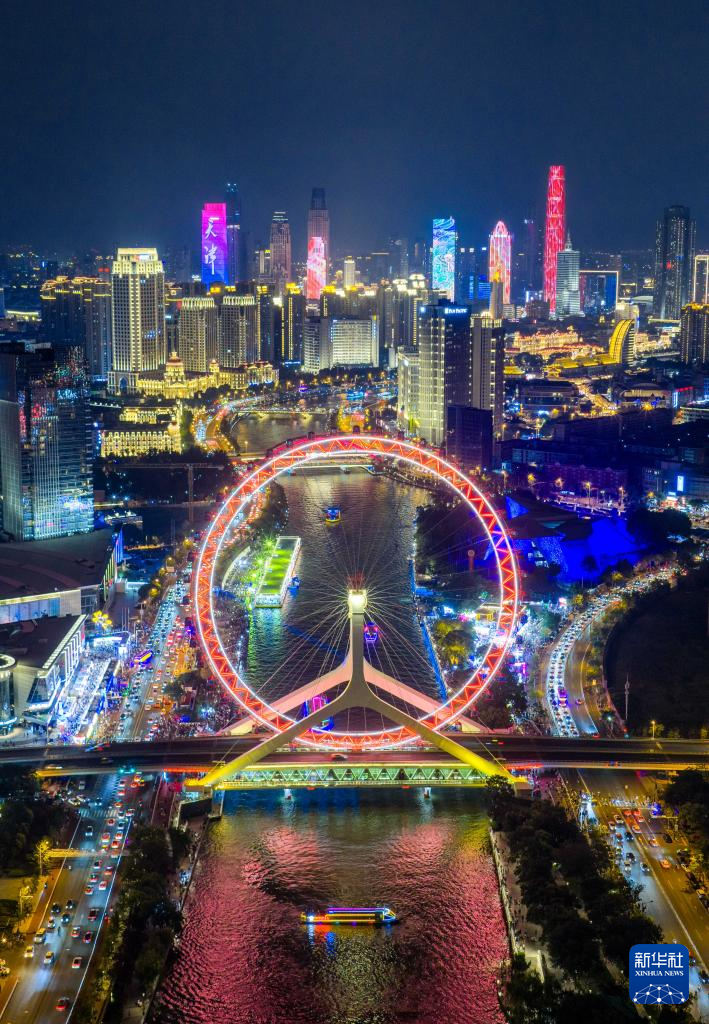 飞阅中国｜津彩夜空 光耀海河