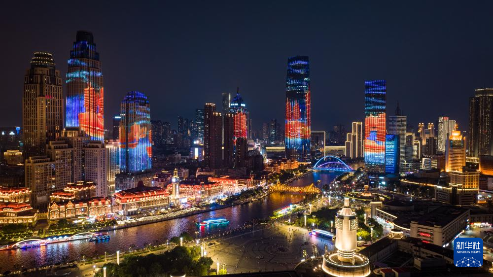 飞阅中国｜津彩夜空 光耀海河
