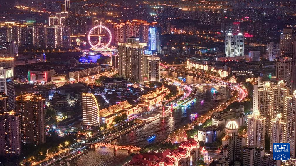 飞阅中国｜津彩夜空 光耀海河