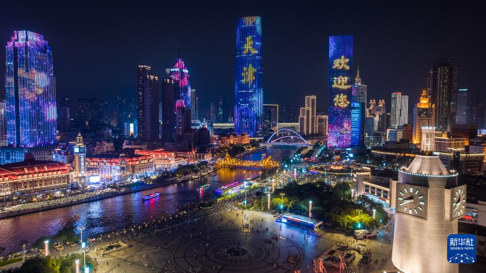 飞阅中国｜津彩夜空 光耀海河