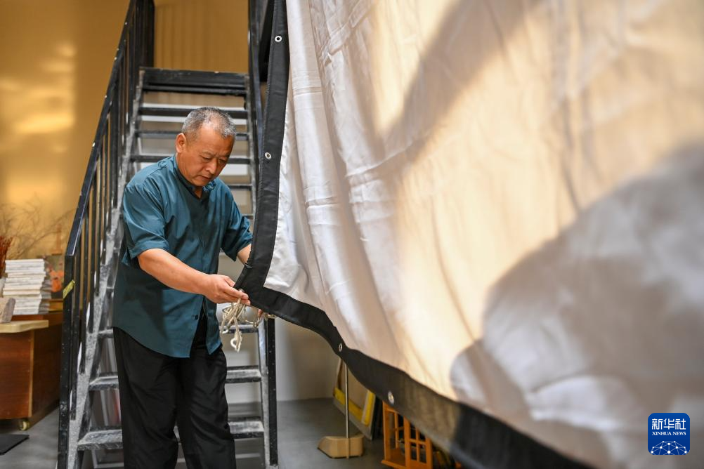用光影传递家国情怀