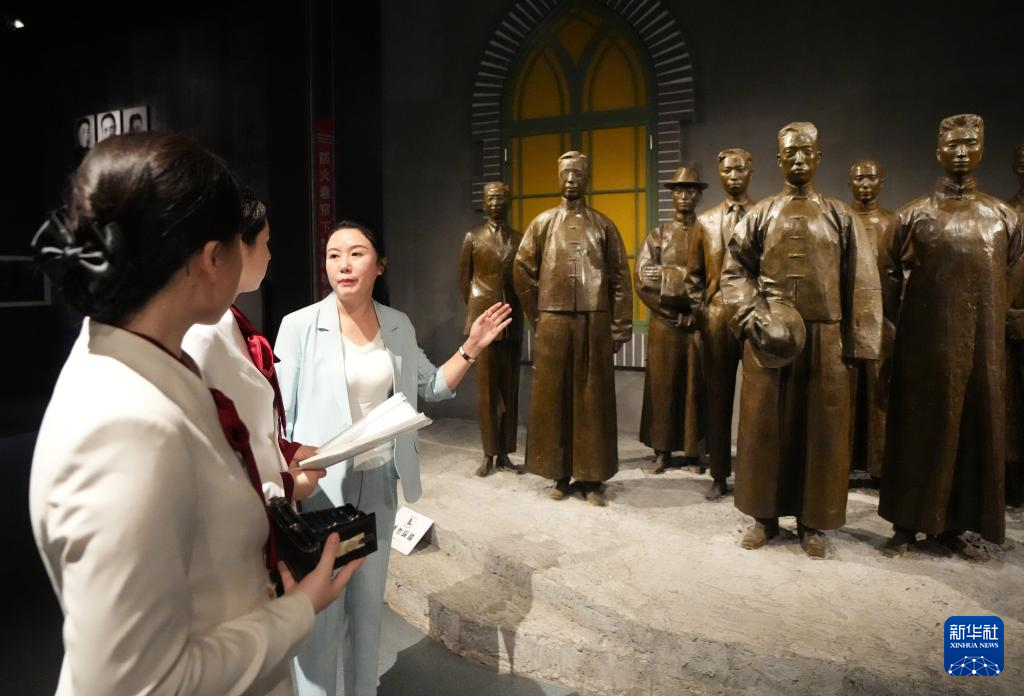 “九一八”历史博物馆讲解员石任华：用心讲历史