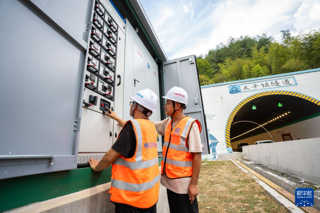湖南炉慈高速公路建设进入收尾阶段